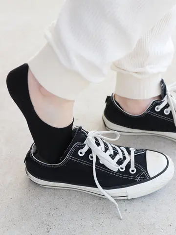 靴擦れの原因は 予防はできる 靴ズレ防止対策3選 靴下屋公式通販 Tabio オンラインストア