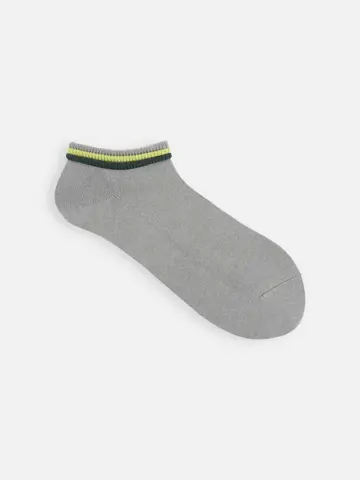 レイヤード風スニーカー丈ソックス