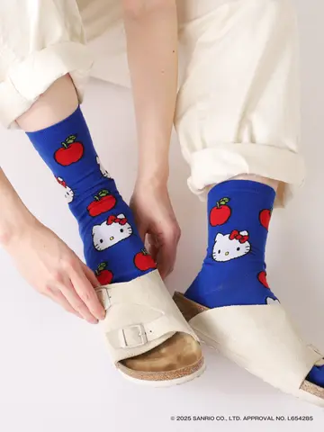 ハローキティ＆リンゴ総柄ショートソックス