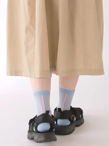 メッシュバック縦ラインショートソックス