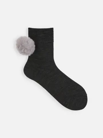 ファー梵天付きショートソックス