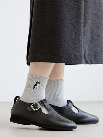 ねこ刺繍アメリブショートソックス