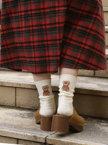 ワッペン風刺繍ソックス