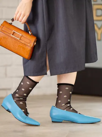 マーガレットドットソックス