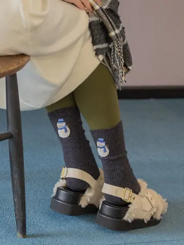 WINTER HOLIDAYワッペン刺繍ソックス