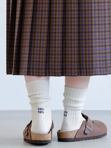 tekuteku刺繍ソックス