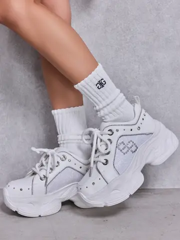 【GYDA×靴下屋】刺繍アメリブソックス