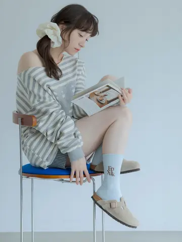 【Epyuk】ロゴ刺繍ブークレアメリブソックス