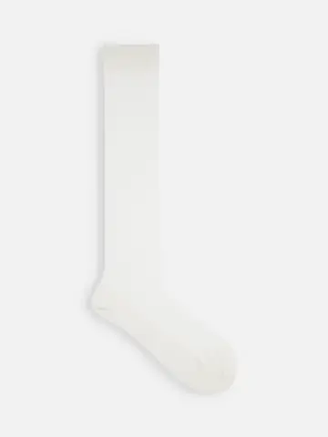 【タイツ感覚で履ける】ムレないナイロンハイソックス