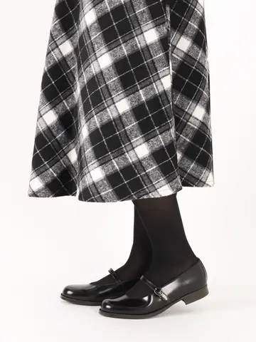 【タイツ感覚で履ける】ムレないナイロンハイソックス