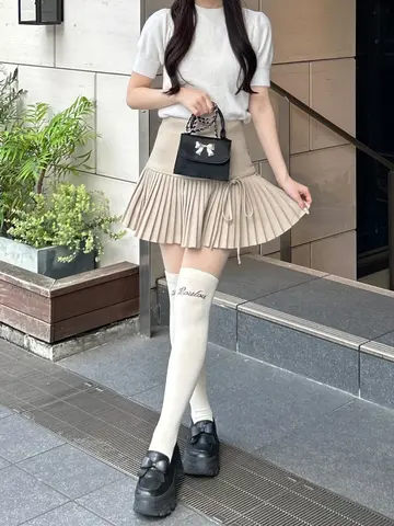 【nyan企画】Loulouロゴニーハイソックス
