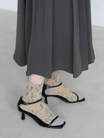 綿麻クレープにじみフラワーフロートショートソックス