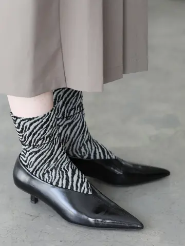 ゼブラ柄ショートソックス