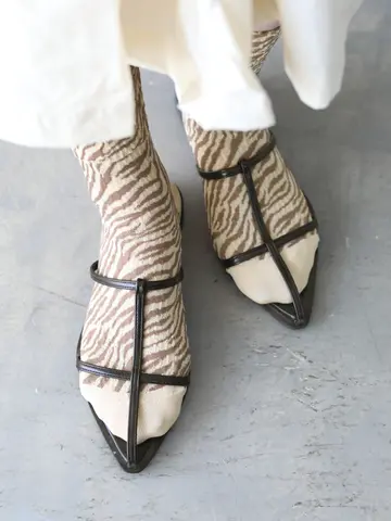 ゼブラ柄ショートソックス