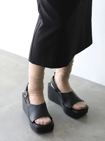 シアーフリルソックス