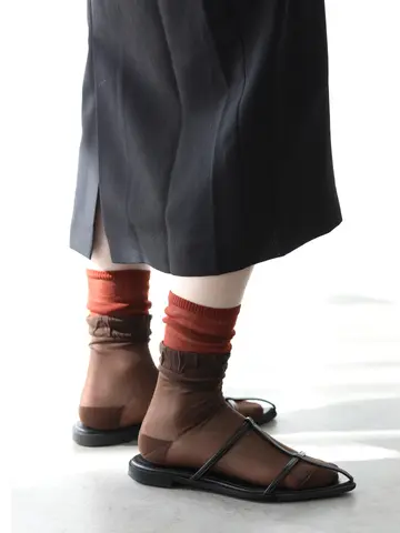 シアーレイヤード風ソックス