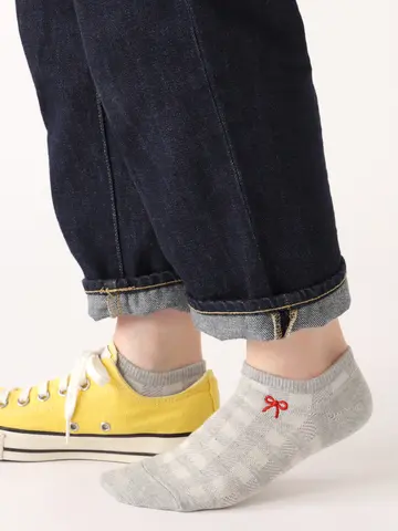 【3足1,386円】ポップ刺繍チェック柄スニーカー用ソックス