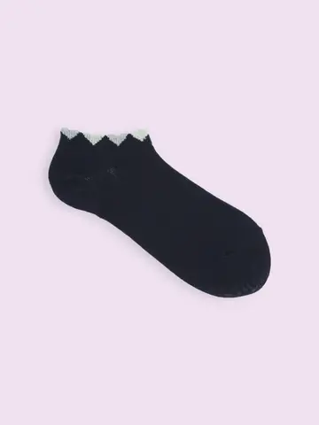 【靴下屋fam】ゴム口たっぷりハートスニーカー丈ソックス