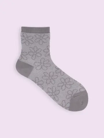 【靴下屋fam】メッシュフラワーショートソックス