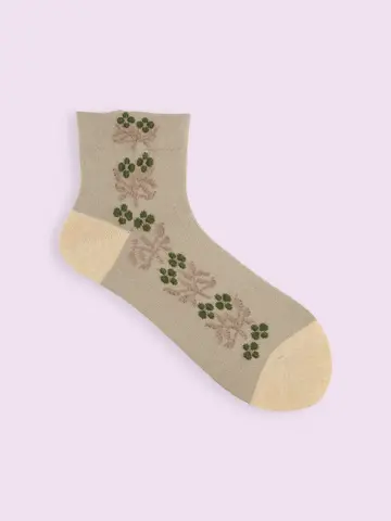 【3足1,386円】ゴム口ゆったりフロートフラワーラインショートソックス