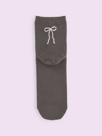 【3足1,386円】バックリボン刺繍ショートソックス