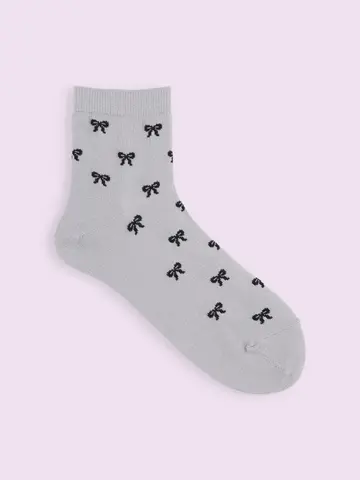 【3足1,386円】ソフトラメリボン柄ショートソックス