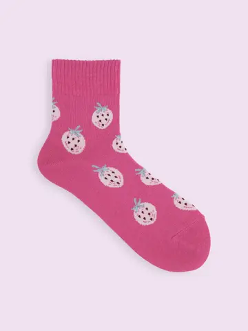 【靴下屋fam】カラフルいちご柄ショートソックス