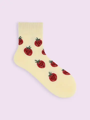 【靴下屋fam】カラフルいちご柄ショートソックス