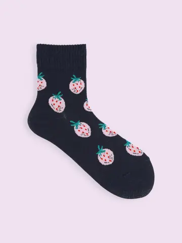 【靴下屋fam】カラフルいちご柄ショートソックス