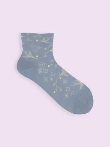 【靴下屋fam】ゴム口ゆったりツバメ柄ショートソックス