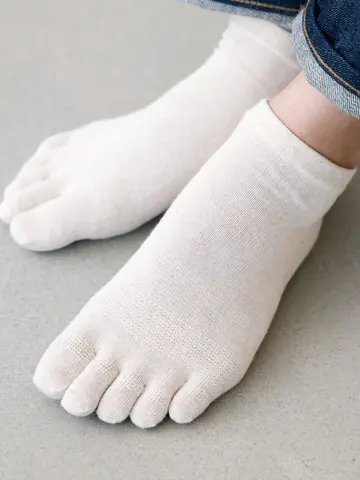 【Tabio MEN】綿麻５本指スニーカー丈ソックス