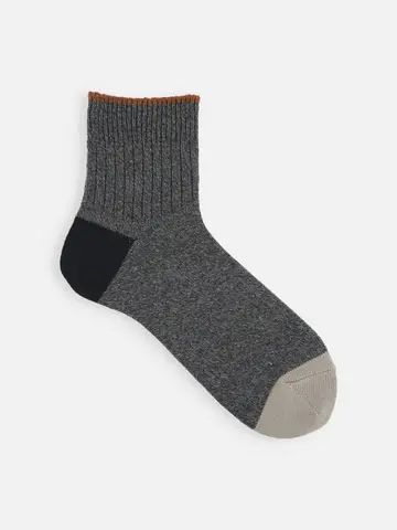 【Tabio MEN】撚り杢リブベタ２面切替ショート丈ソックス