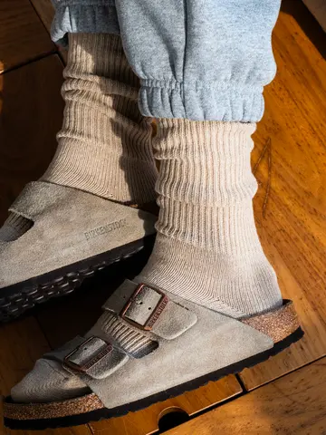 【Tabio MEN】大人男子が履けるルーズソックス