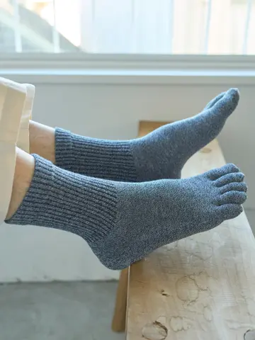 窪塚洋介さん着用商品【Tabio MEN】【定番】綿履き口ゆったり五本指ソックス