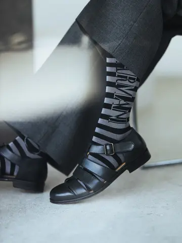 【EMPORIO ARMANI】レイヤーロゴボーダークルー丈ソックス