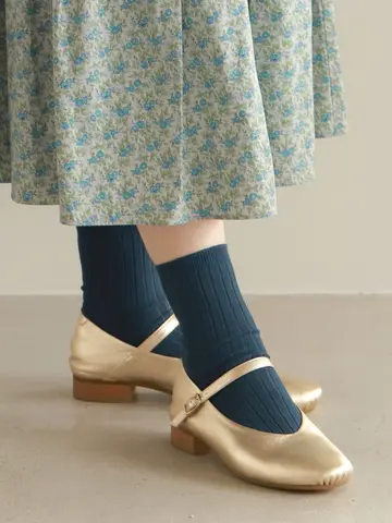 【WEB限定】薄手6×2リブショートソックス