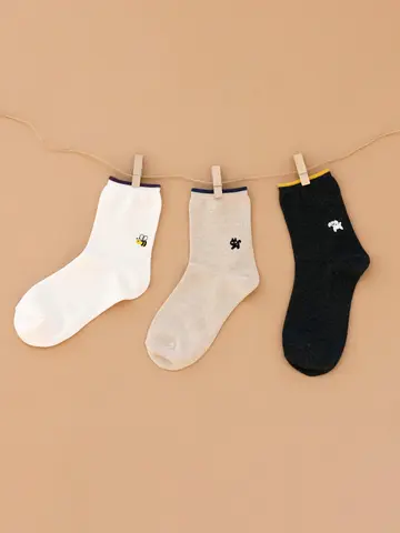 【WEB限定】トップ切替刺繍ソックス 24.5～26.5cm 3足セット