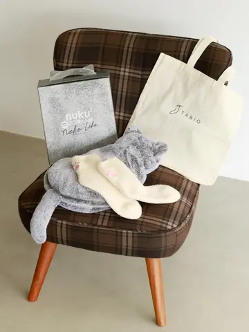 <受注販売>【WEB限定】THREEUP×靴下屋 ぬくぬく猫セット（グレー）