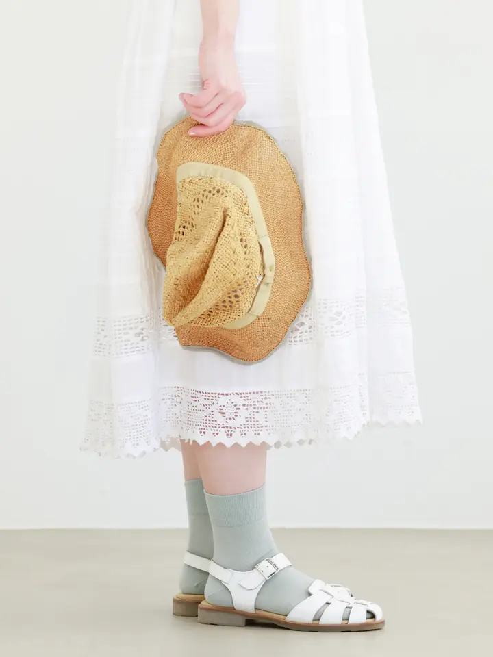 ソニアジョーンズツーピース新品 ラスト値下げお花付き LAZY SUSAN（レイジースーザン） 香水 ＆ BOUQUET（アンドブーケ