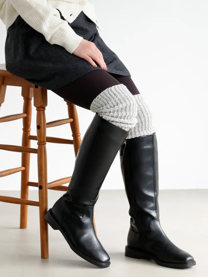 M.様、MARK&LONA2023秋冬コレクションレッグウォーマー黒　ほぼ新品 リブバルキーロングレッグウォーマー ( 011400098 ) | 靴下屋公式通販