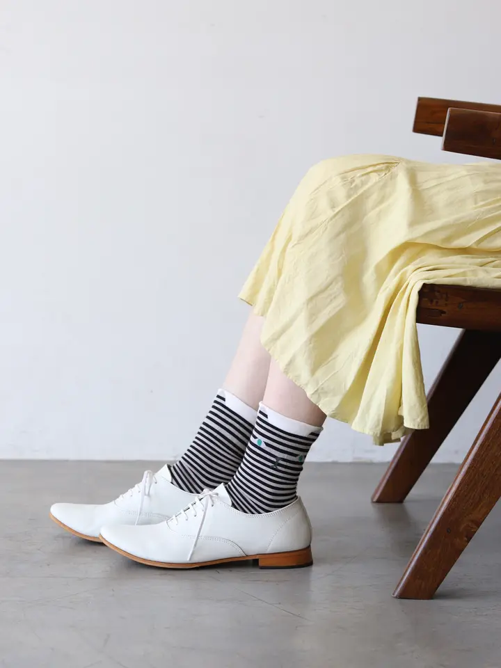 ドナ・ウィルソン】MonoCat socks ( 021132623 ) | 靴下屋公式通販