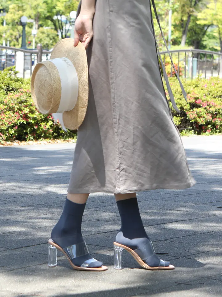 靴下 サンダル 靴下 パンプスの夏から秋へのブリッジコーデ Mellow 靴下 サンダル 靴下 パンプスの夏から秋へのブリッジコーデ Mellow