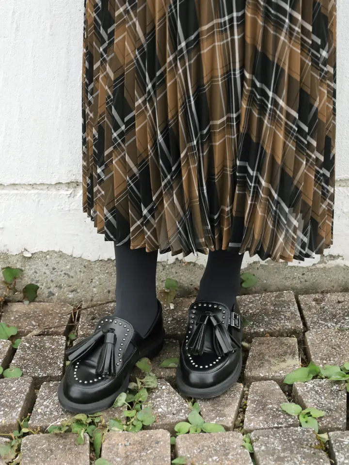 靴下屋 40デニールなめらか美脚タイツ