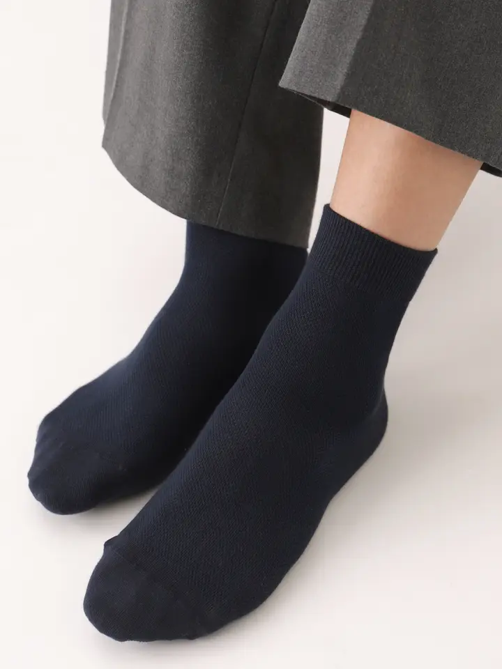 Amazon.com: GOLDTOE Men's Non Binding Crew Socks, Multipairs