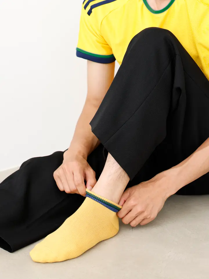 Tabio MEN】サッカー応援 ミサンガスニーカー丈ソックス ( 062120067