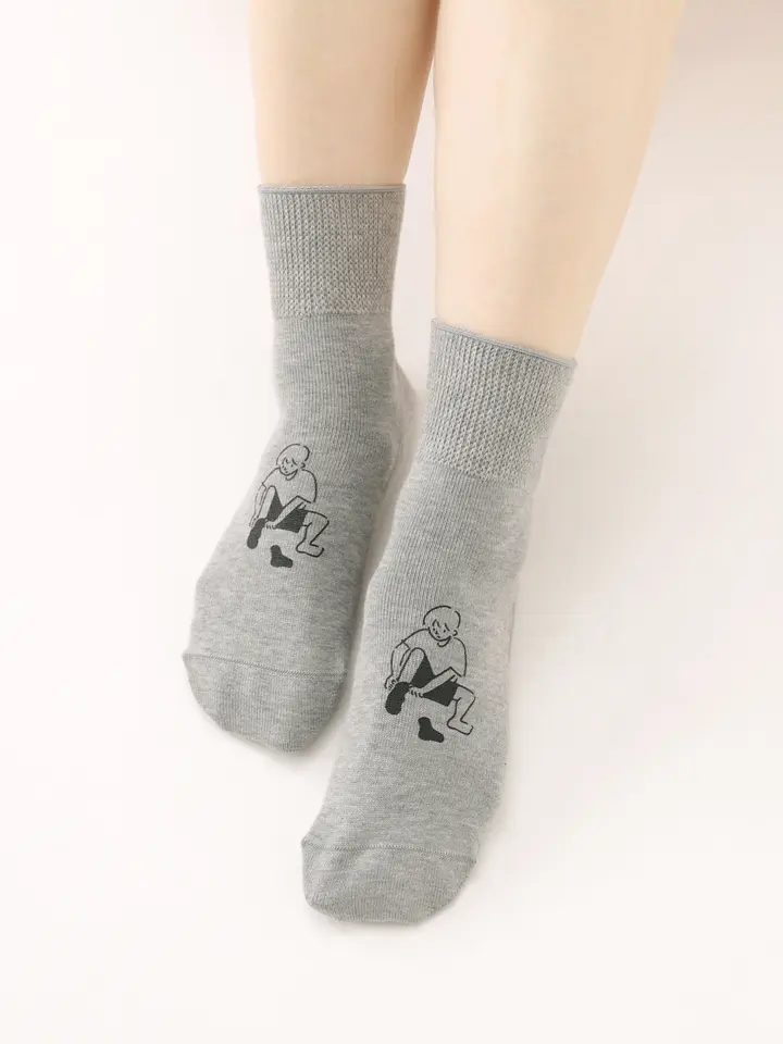 本日限定値下完売品未使用箱付】『Berluti』シルクポケチ+靴下2足