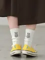 ワッペン風刺繍ソックス オフホワイト×ネコチャン
