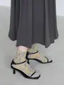 綿麻クレープにじみフラワーフロートショートソックス グレイッシュベージュ
