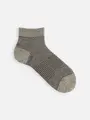 【Tabio MEN】綿麻ブロックメッシュショート丈ソックス グレーモク+ブラック