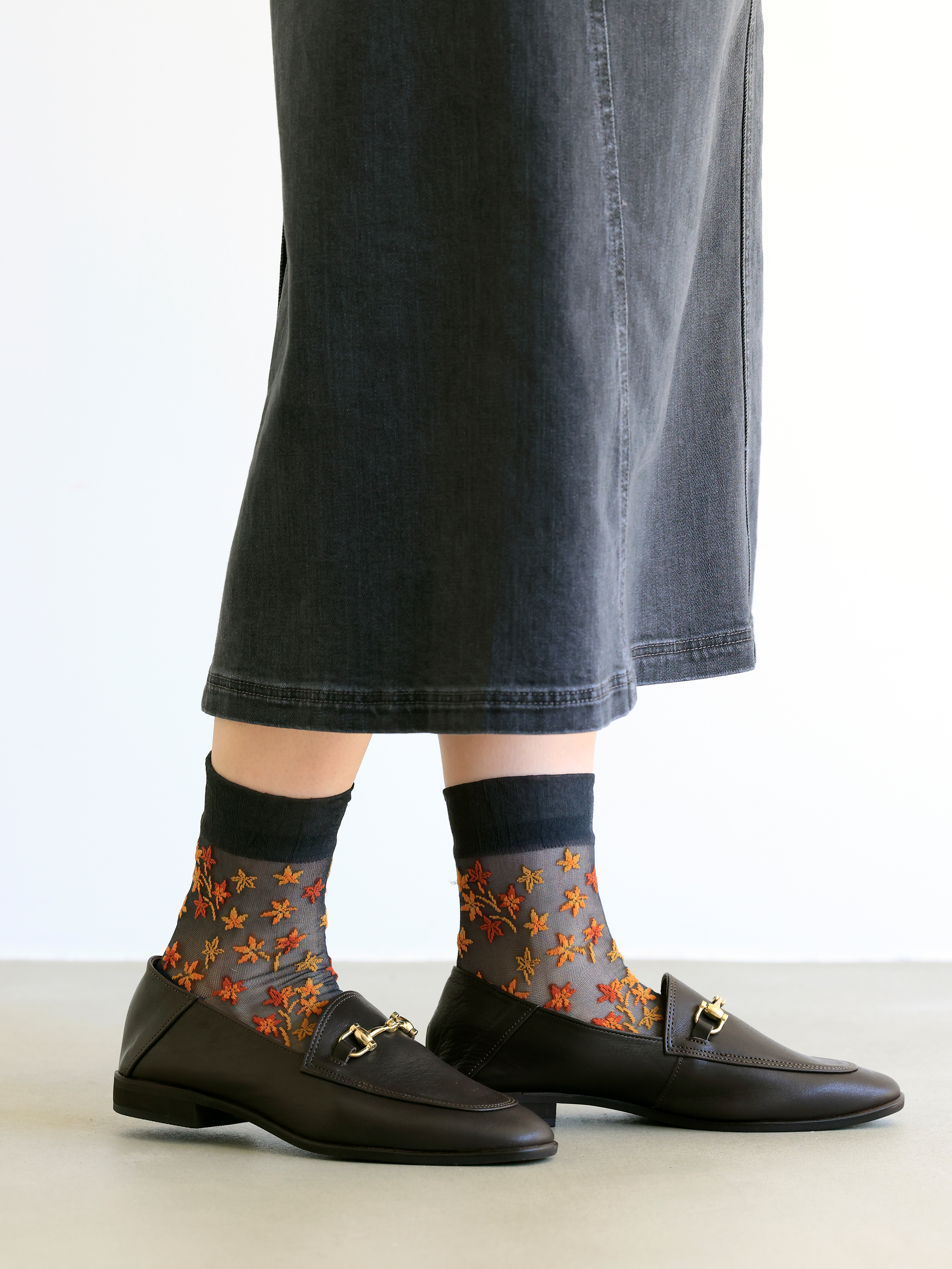 チュールモミジ柄ショートソックス ( 011130093 ) | 靴下屋公式